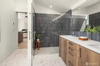 2015 42nd Avenue E, Seattle, WA 98112 - Photo 16