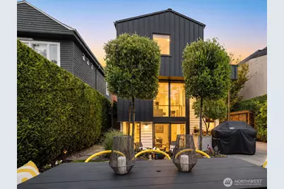 2015 42nd Avenue E, Seattle, WA 98112 - Photo 2