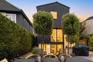 2015 42nd Ave E, Seattle, WA 98112 - Photo 2