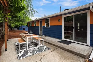 3902 S Genesee St, Seattle, WA 98118 - Photo 12