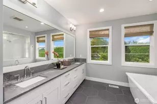 8701 NE Winslow Grove Ct, Bainbridge Island, WA 98110 - Photo 36