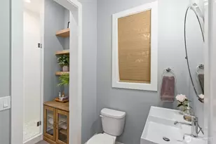 8701 NE Winslow Grove Ct, Bainbridge Island, WA 98110 - Photo 26