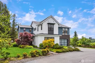 8701 NE Winslow Grove Ct, Bainbridge Island, WA 98110 - Photo 4