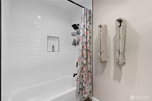 613 4th Ave W, Seattle, WA 98119 - Photo 22
