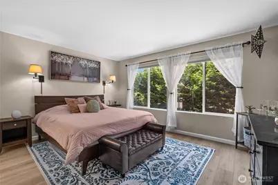 613 4th Avenue W #103, Seattle, WA 98119 - Photo 18