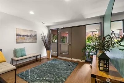 613 4th Avenue W #103, Seattle, WA 98119 - Photo 4