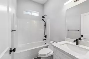 6025 47th Ave S, Seattle, WA 98118 - Photo 16