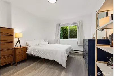 8747 Phinney Avenue N #7, Seattle, WA 98103 - Photo 10