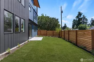 510 N 92nd St, Seattle, WA 98103 - Photo 4
