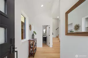 510 N 92nd St, Seattle, WA 98103 - Photo 6