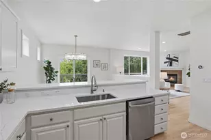 252 245th Pl NE, Sammamish, WA 98074 - Photo 14