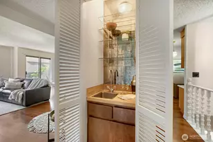 10634 Glen Acres Dr S, Seattle, WA 98168 - Photo 4