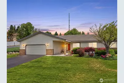 1380 Eastmont Avenue #1301, East Wenatchee, WA 98802 - Photo 1