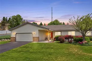 1380 Eastmont Ave, East Wenatchee, WA 98802 - Photo 1