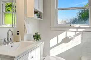 338 NW 79th St, Seattle, WA 98117 - Photo 14