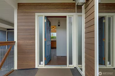 3511 S Thistle Street, Seattle, WA 98118 - Photo 2