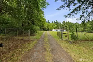4763 SW Paradise Ln, Port Orchard, WA 98367 - Photo 2