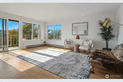 2625 13th Avenue W #201, Seattle, WA 98119 - Photo 10