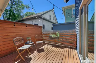 2409 E Alder St, Seattle, WA 98122 - Photo 30