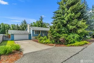 720 11th St NE, East Wenatchee, WA 98802 - Photo 2
