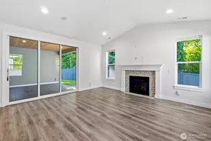 13022 157th St E, Puyallup, WA 98374 - Photo 10