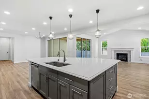 13022 157th St E, Puyallup, WA 98374 - Photo 2