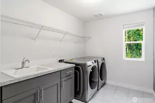 13022 157th St E, Puyallup, WA 98374 - Photo 32