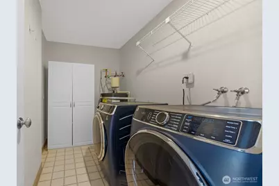 1221 Harbor Avenue SW #402-3, Seattle, WA 98116 - Photo 34