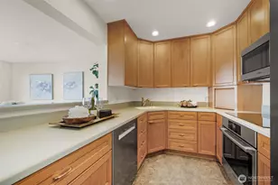 1221 Harbor Ave SW, Seattle, WA 98116 - Photo 18