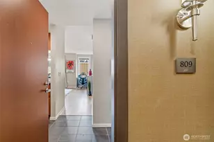 2721 1st Ave, Seattle, WA 98121 - Photo 2
