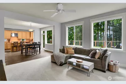 6214 Douglas Avenue SE, Snoqualmie, WA 98065 - Photo 14