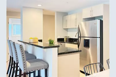 731 Broadway E #301, Seattle, WA 98102 - Photo 12