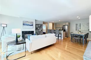 731 Broadway E, Seattle, WA 98102 - Photo 6