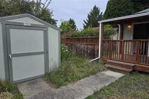 532 E 6th St, Port Angeles, WA 98362 - Photo 26