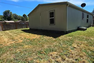 532 E 6th St, Port Angeles, WA 98362 - Photo 22