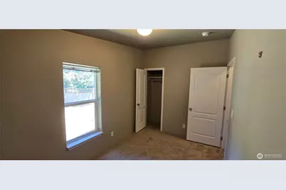 532 E 6th Street, Port Angeles, WA 98362 - Photo 16