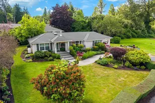 10311 Lundeen Park Way, Lake Stevens, WA 98258 - Photo 2