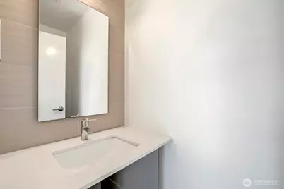 3812 Whitman Avenue N, Seattle, WA 98103 - Photo 18
