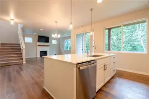 6847 88th Dr NE, Marysville, WA 98270 - Photo 4