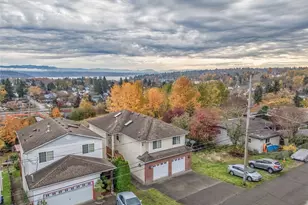7972 39th Ave S, Seattle, WA 98118 - Photo 1