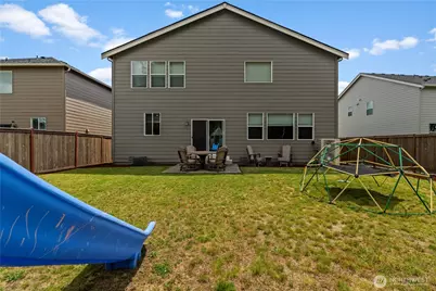 17512 Crossing Drive E, Puyallup, WA 98374 - Photo 32