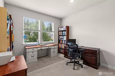 17512 Crossing Drive E, Puyallup, WA 98374 - Photo 14