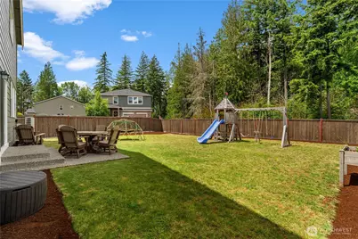 17512 Crossing Drive E, Puyallup, WA 98374 - Photo 28