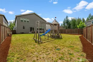 17512 Crossing Dr E, Puyallup, WA 98374 - Photo 30