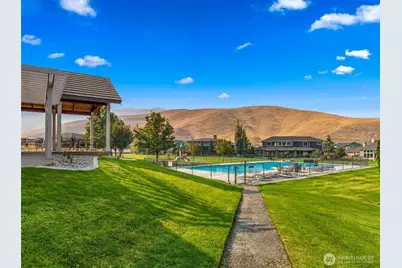 2021 Broadhurst Place, Wenatchee, WA 98801 - Photo 38