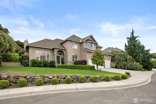 2021 Broadhurst Pl, Wenatchee, WA 98801 - Photo 2