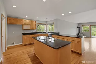 8425 Wayne Ave, Stanwood, WA 98292 - Photo 12