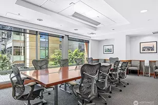 910 Lenora St, Seattle, WA 98121 - Photo 16