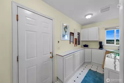 517 SW Dyer Street, Oak Harbor, WA 98277 - Photo 28
