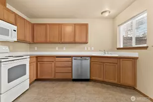 10511 140th St Ct E, Puyallup, WA 98374 - Photo 10
